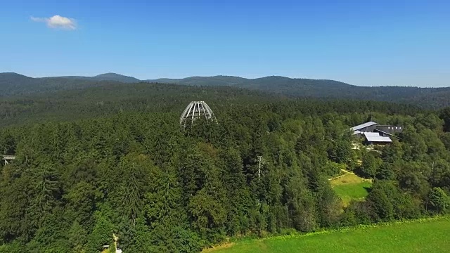 自然保护区的树梢步道视频素材