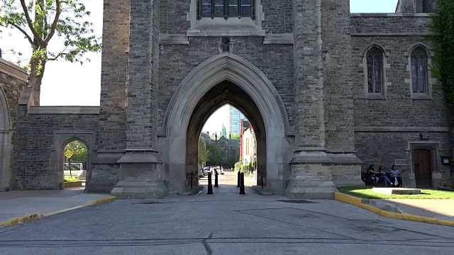 多伦多大学或多伦多大学的场地和遗产建筑-加拿大视频素材