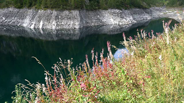 瑞士的高山湖。视频素材