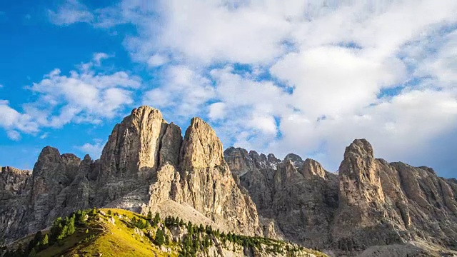 Val Gardena从一天到黄昏，意大利视频素材