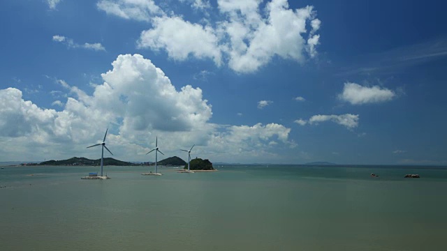 滩头港海景，有风电场视频素材