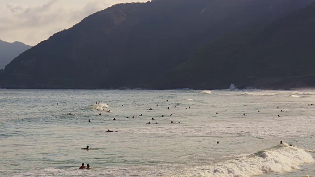 Barra da Tijuca在里约热内卢里约热内卢报道视频素材