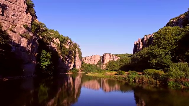 飞越法国Ardèche地区视频下载