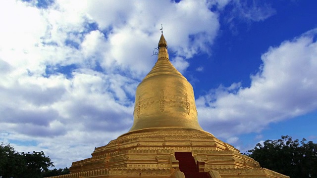 蓬道寺附近的金塔(旅游景点)视频素材