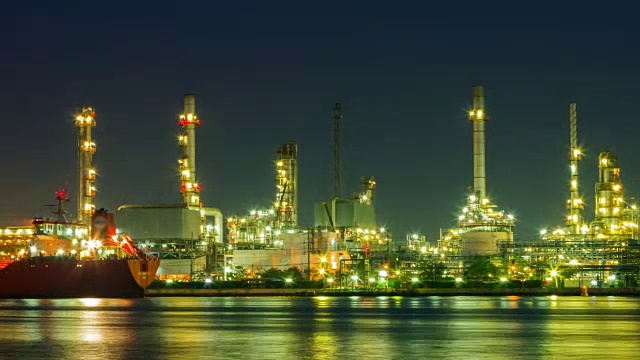 4K TIME LAPSE (4096x2160):Oil Refinery Plant TIME LAPSE (Apple ProRes。422(总部)视频素材