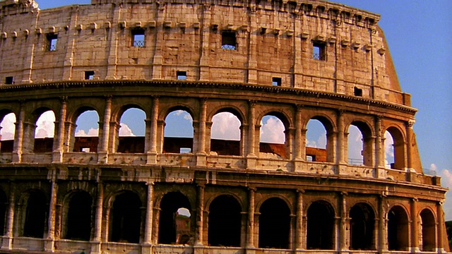 罗马斗兽场(Colosseum / Rome)中等大小的平底锅立面视频素材