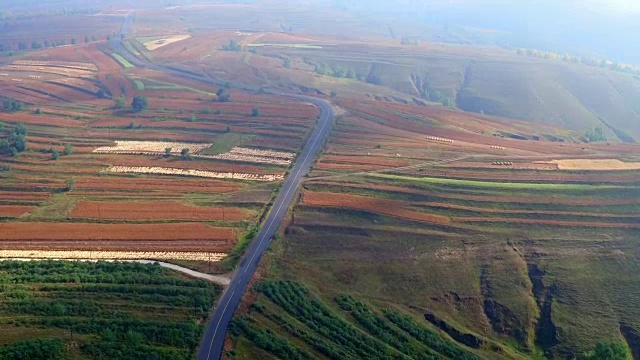 空中草原公路视频素材