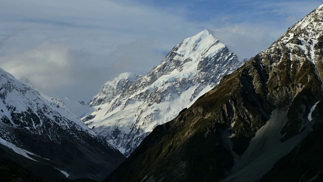 新西兰库克山的山峰正在上升视频素材