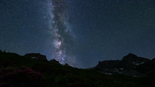 山间夏夜视频素材