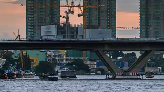 曼谷建筑工地和交通的昼夜延时视频素材