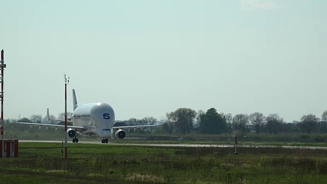 空中客车白鲸运输机，空中客车工业生产厂，芬肯维尔德，汉堡，德国视频素材