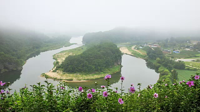 汉坂道地理景观与Seonammaeul村附近的东港河(著名旅游景点)视频素材