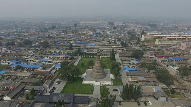 鸟瞰佛塔寺，中国视频下载