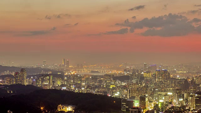 汉城从白天到夜晚的景色视频素材