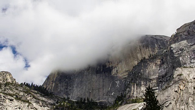 云中的优山美地山谷景观视频素材