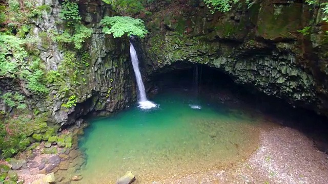 比都吉南瀑布鸟瞰图(自然景观)视频素材