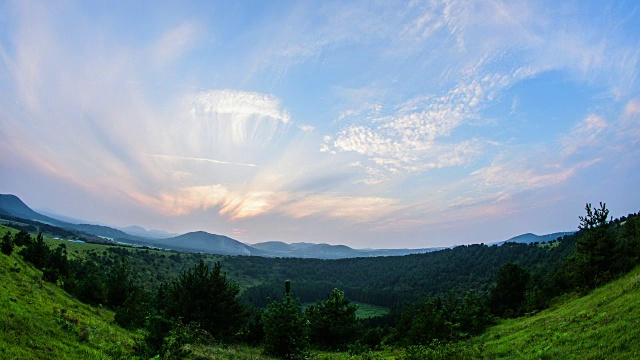 在Jeju-do岛的Abuoreum (Cinder Cone)视频素材