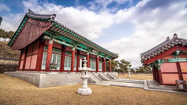 春桂寺(热门旅游景点)在阴天视频素材