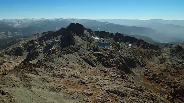 内华达山脉的山顶景观视频素材