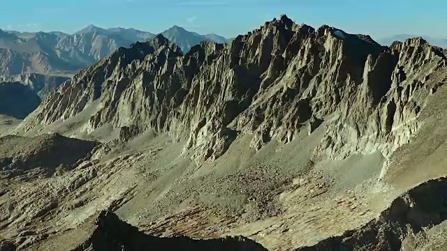 内华达山脉北栅栏的空中视频素材