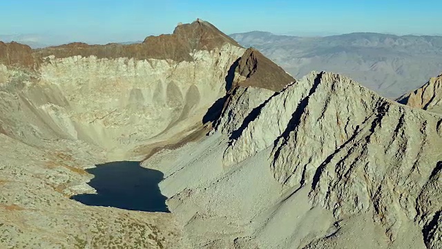 红衣主教山的七彩峰视频素材