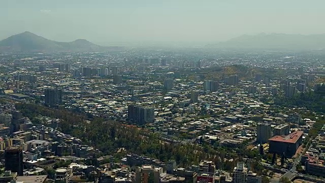 圣地亚哥雷克莱塔空中城市景观视频素材