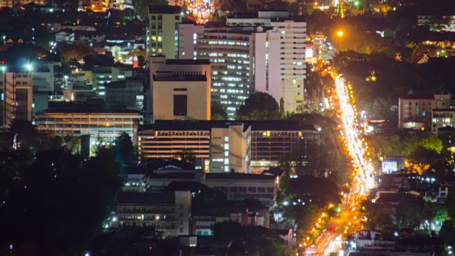 夜晚的市中心，延时移动视频素材