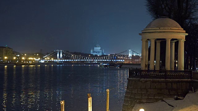 从河堤看莫斯科的冬季夜景视频下载