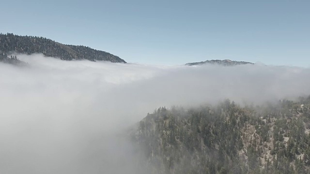 箭头湖山脉的鸟瞰图视频素材