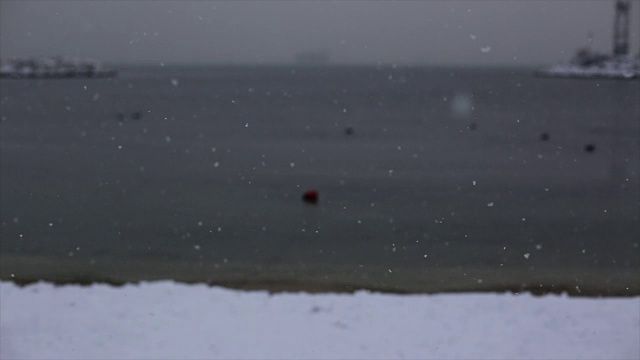 冬天雪海滩视频素材