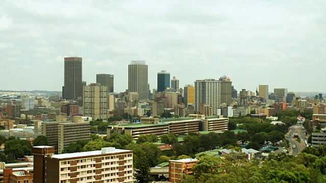 约翰内斯堡市中心城市天际线，南非视频下载