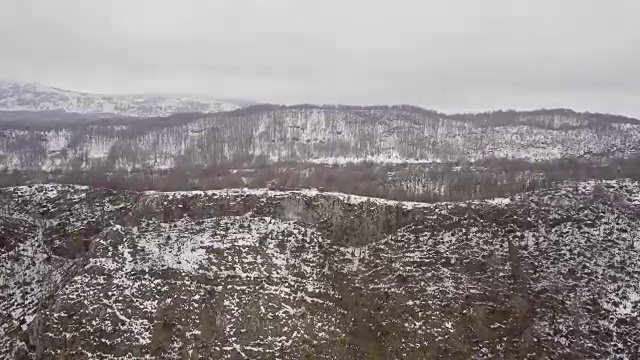 鸟瞰图的雪山视频素材