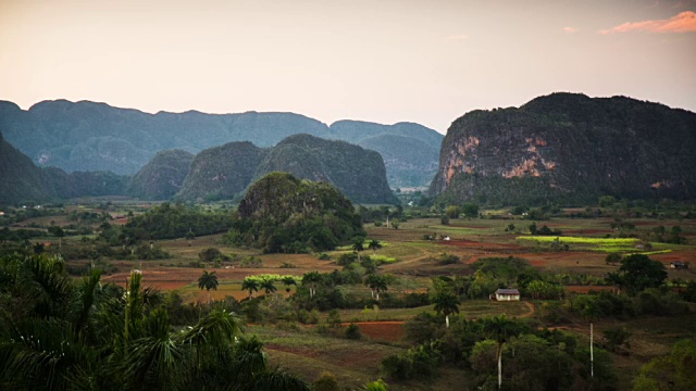 古巴:旅行:古巴Viñales Valle de Mogotes视频素材