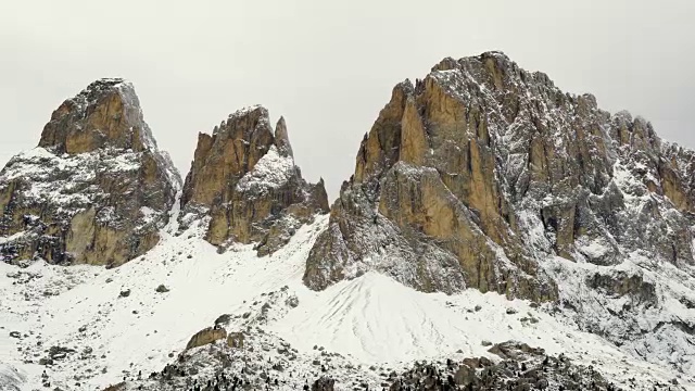 萨索伦戈，塞拉山口，白云岩山脉，意大利，欧洲视频素材