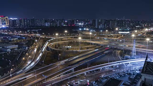 繁忙的北京立交桥夜景鸟瞰图视频素材