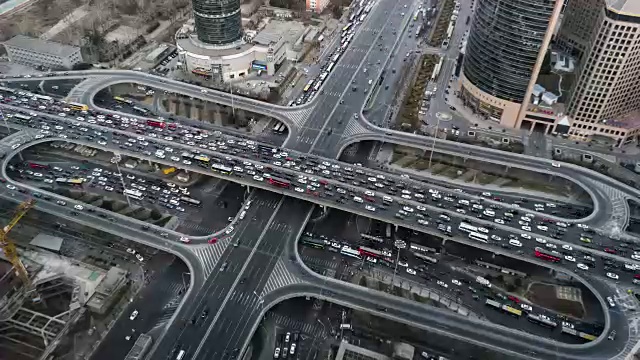 T/L WS HA ZO Crowded City Traffic /北京，中国视频素材