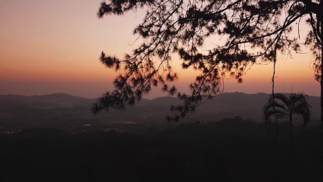 日出在山视频素材