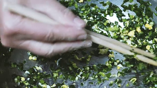 饺子馅制作CU Shot /北京，中国视频素材