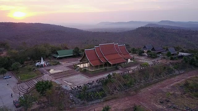 诗琳通佛寺鸟瞰图(佛寺)视频素材