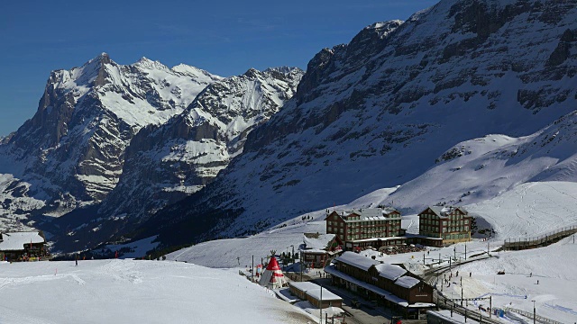 Kleine Scheidegg和Wetterhorn, Grindelwald, Bernese Oberland，伯尔尼州，瑞士视频素材