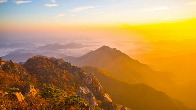 大墩山日出云图(名山，省级公园)视频素材