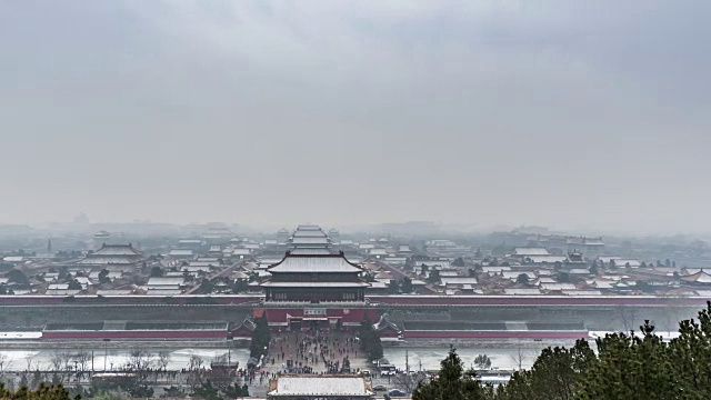 T/L WS HA PAN紫禁城覆盖着雪/北京中国视频素材