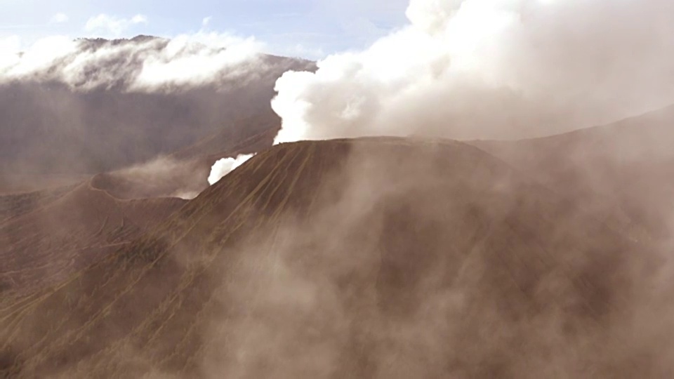 印度尼西亚东爪哇的布罗莫火山。视频素材