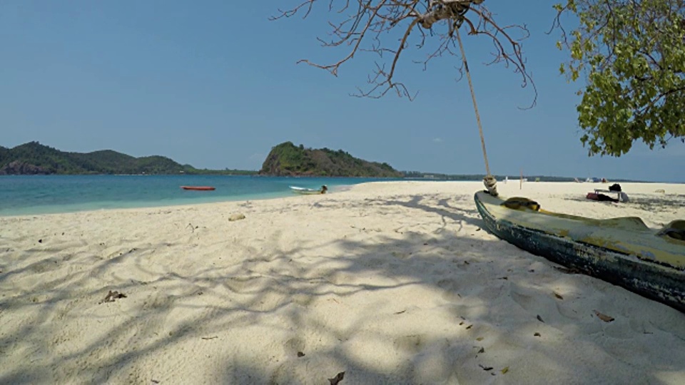 夏季热带岛屿的海滩视频素材