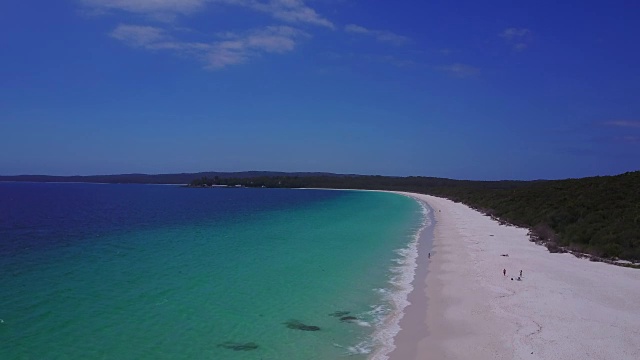 天堂海滩的4K鸟瞰图，海姆斯海滩，杰维斯湾，澳大利亚视频素材