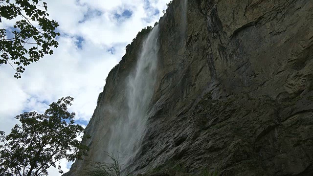 斯陶巴赫瀑布，Lauterbrunnen, Lauterbrunnen山谷，伯尔尼高地，伯尔尼州，瑞士视频素材