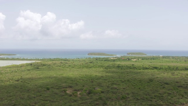 美国波多黎各别克斯岛海湾附近的铁港考古遗址视频素材