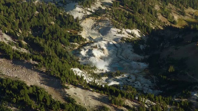 邦巴斯地狱，拉森火山国家公园的地热区之一。视频素材