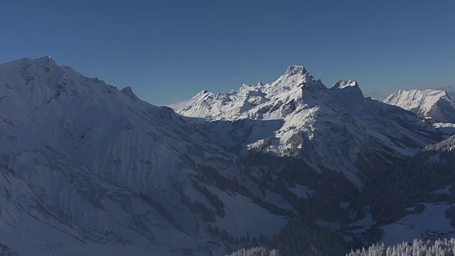 Arlberg - Lech 19的山口视频素材