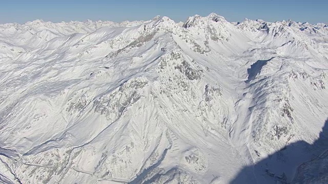 Arlberg - Lech 02山脉的景色视频素材